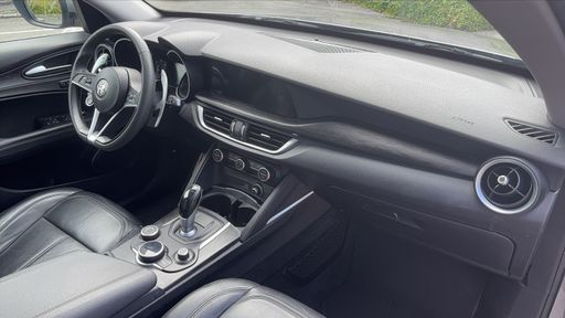 Alfa Romeo Stelvio 2.2 190 EAT8 - Executive – 2018 – 136264 km – Diesel – Boîte Automatique — photo 42