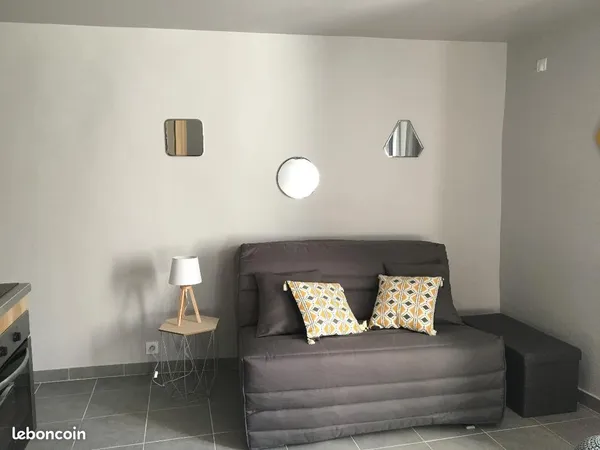 Beau studio meuble