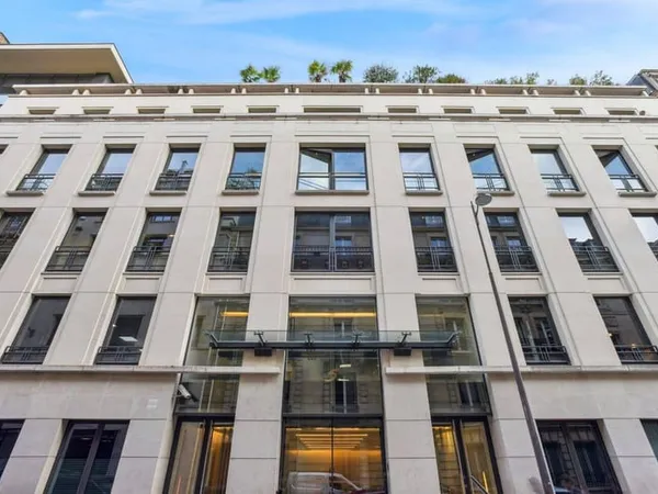Bureaux 610 m²