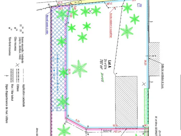 Beau terrain constructible arboré avec dépendance