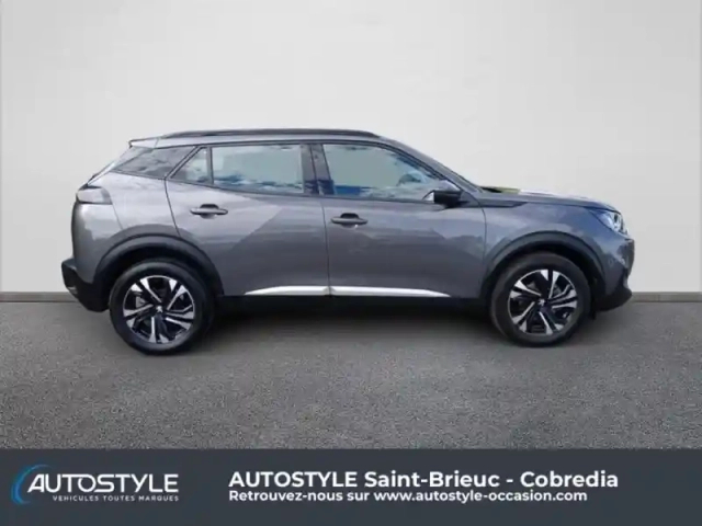 Peugeot 2008 1.5 bluehdi 100ch s&amp;s allure — photo 8