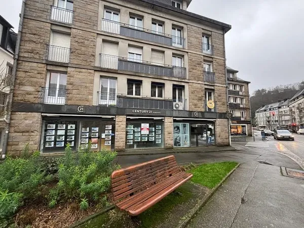 Local 185 m²