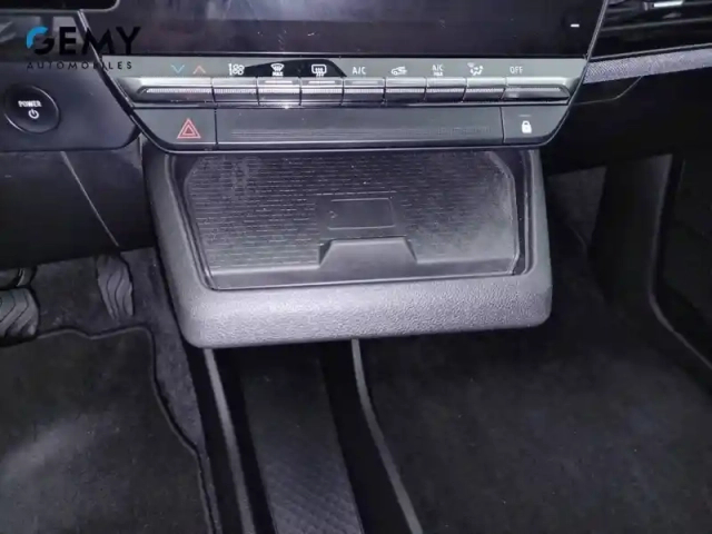 Renault Megane e-tech ev60 220 ch super charge — photo 14