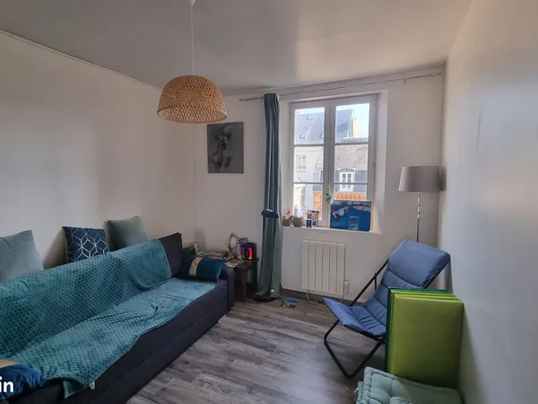 Dieppe centre historique t2 meuble 37 m2 bail etudiant 630 euros cc
