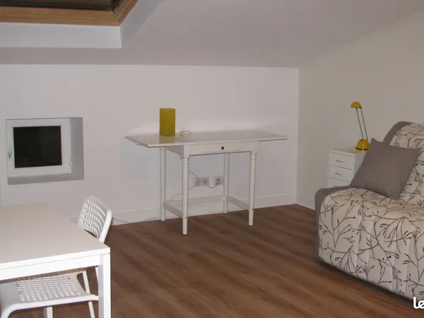 Studio quartier étudiant