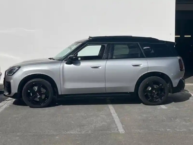 Mini Countryman e 204ch jcw — photo 3