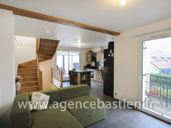 T4 en triplex - Ferney Voltaire