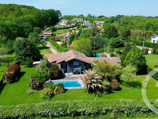 Maison 5 pièces 177 m²