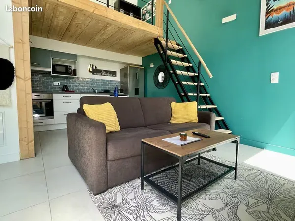 Logement meublé avec mezzanine - Lacanau-Ville