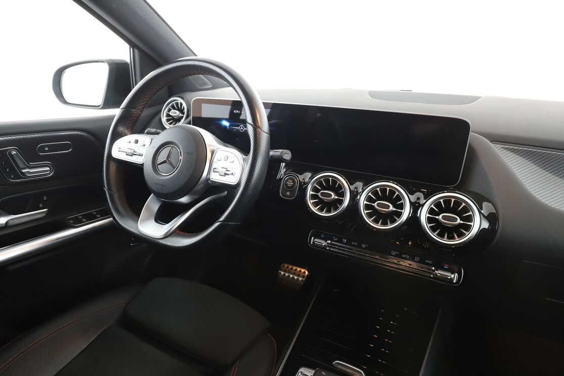 Mercedes-Benz Classe B 200 d AMG Line Edition 8G-DCT — photo 12