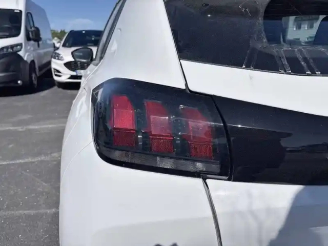Peugeot 208 bluehdi 100 s&amp;s bvm6 — photo 17