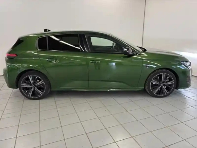 Peugeot 308 phev 225ch gt e-eat8 — photo 8