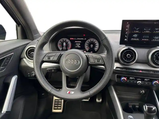 Audi Q2 35 tfsi 150 s tronic 7 — photo 36