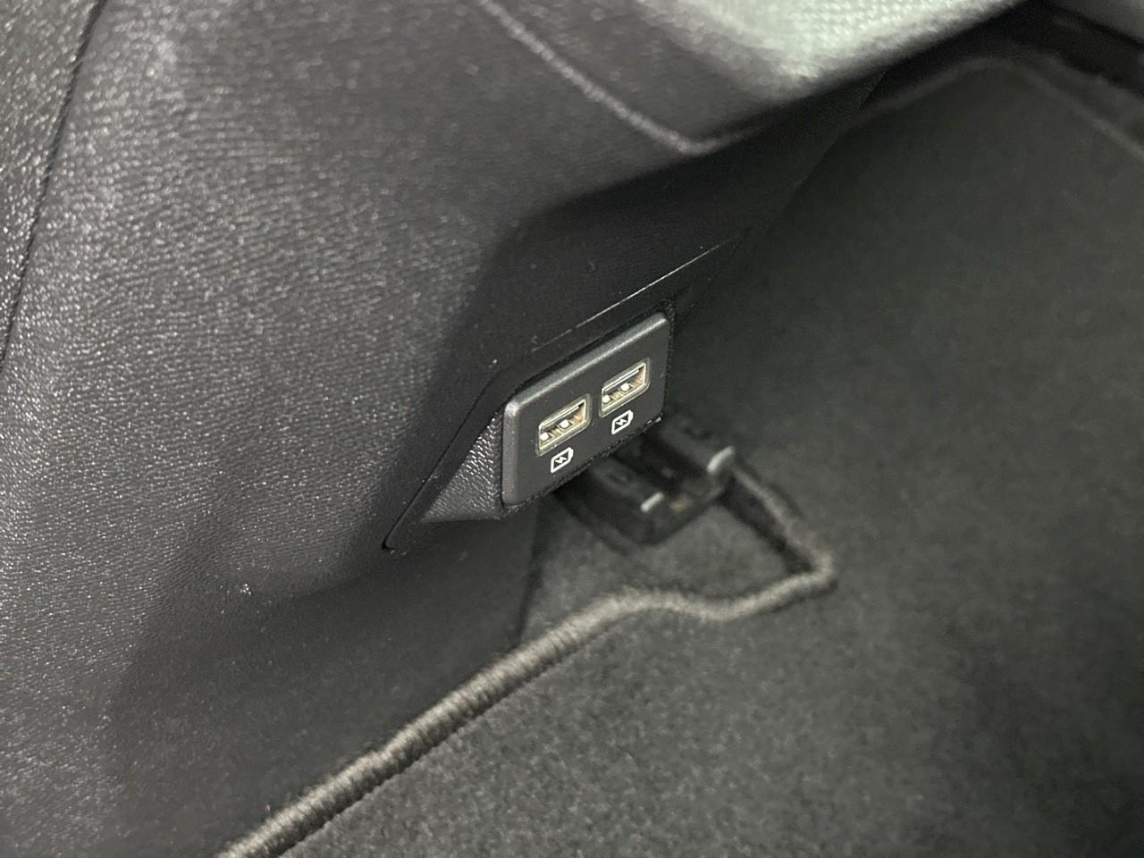 Peugeot 3008 puretech 130ch s&s eat8 active pack — photo 35