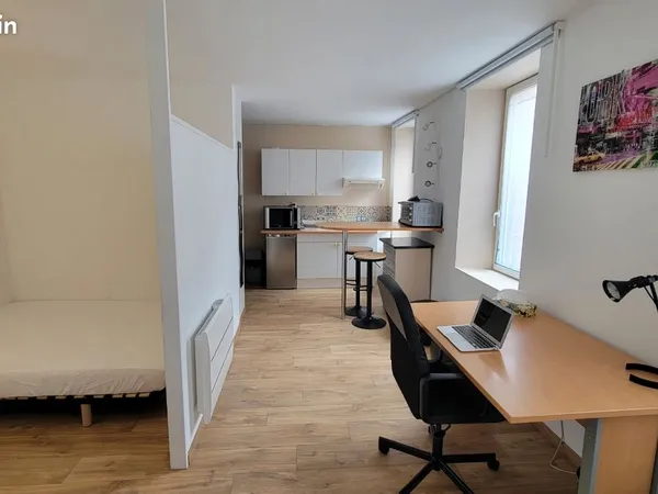 Grand studio de 27m2