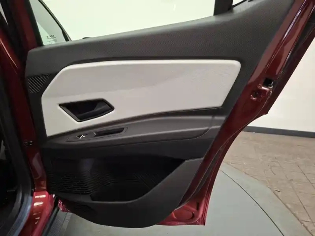 Renault 4 renault  e-tech electrique 120 ch autonomie urbaine — photo 33