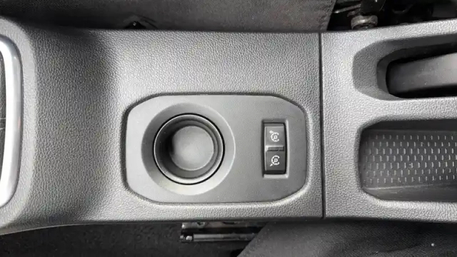 Dacia Duster blue dci 115 4x2 — photo 106