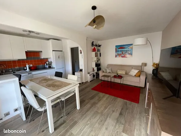 Appartement calme, 2 pièces 50m2, terrasse et parking