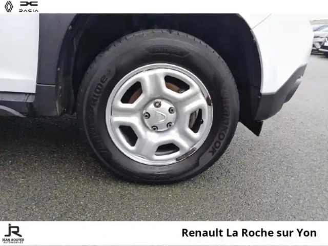 Dacia Duster 1.0 tce 90ch essentiel 4x2 - e6u — photo 8
