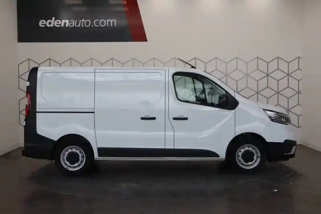 Renault Trafic fgn l1h1 2800 kg blue dci 130 — photo 40