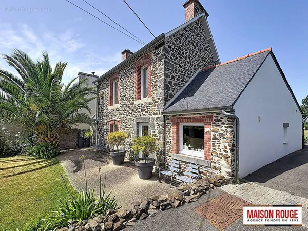 Étables-sur-Mer : Maison en pierre rénovée avec beaucoup de goût, extension contemporaine, 4 chambre