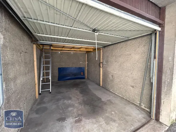 Parking 13 m²