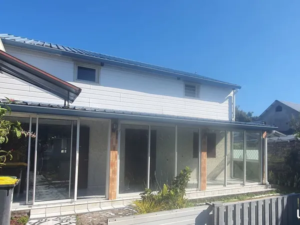 Maison F5/6 102M²