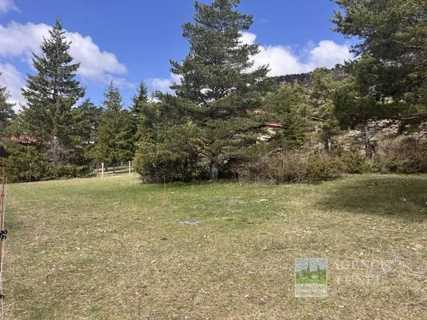 Terrain constructible 2800 m²