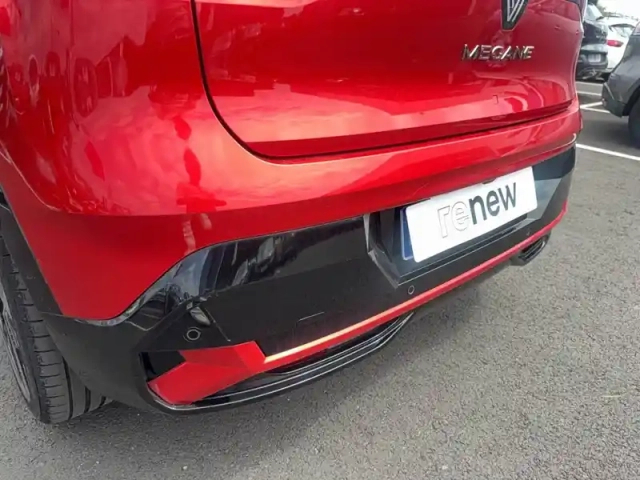 Renault Megane e-tech ev40 130ch standard charge — photo 17