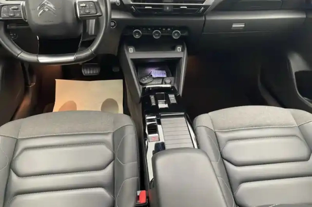 Citroën C4 puretech 130 s&amp;s eat8 — photo 94