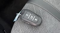 Peugeot 208 e-208 156ch Allure — photo 16