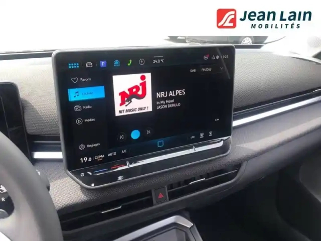 Volkswagen T-Roc 1.5 etsi evo2 hybrid 116 ch dsg7 — photo 16