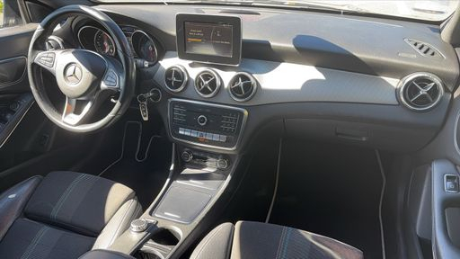 Mercedes Classe CLA Shooting Brake 220 CDI 177 7G-Tronic - Sensation – 2016 – 141934 km – Diesel – Boîte Automatique — photo 10