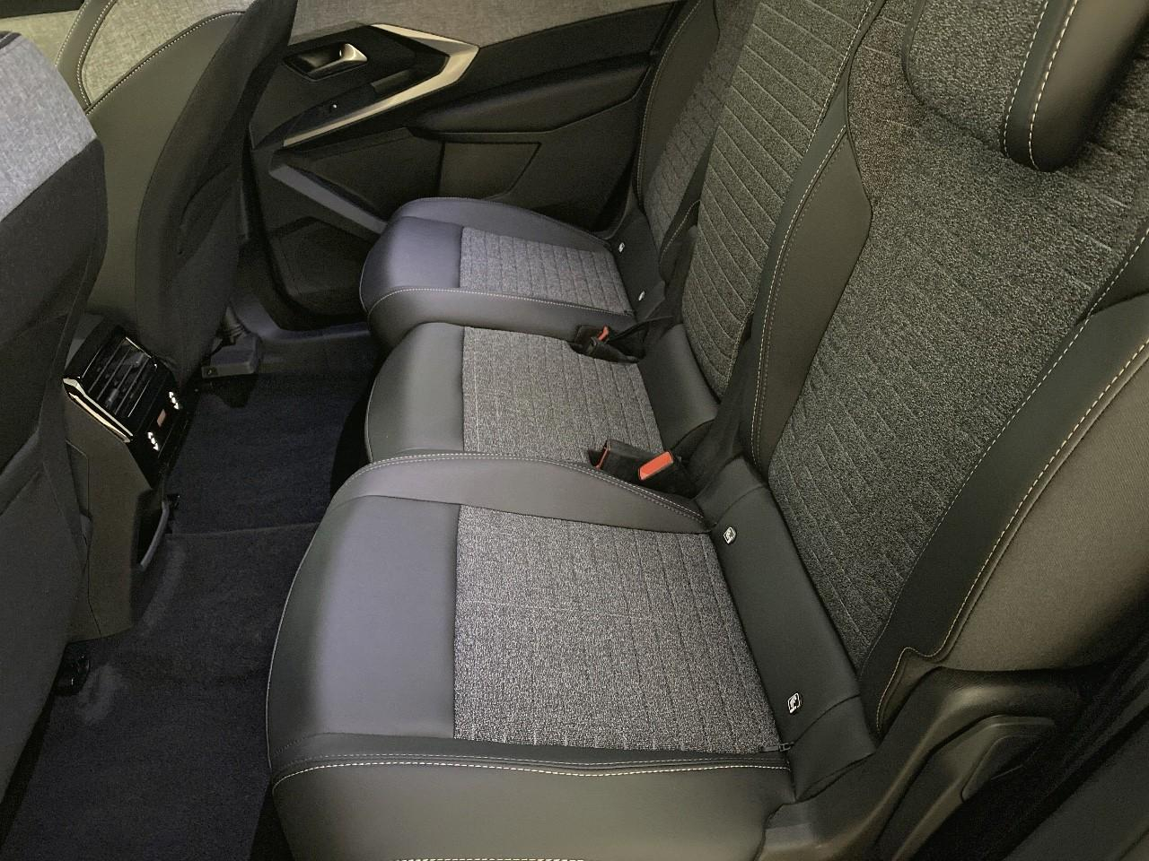 Peugeot 5008 hybrid 145 ch e-dcs6 allure — photo 10