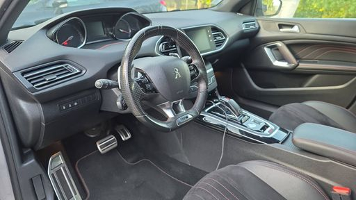 Peugeot 308 SW 1.6 Puretech 225 EAT8 - GT – 2018 – 120980 km – Essence – Boîte Automatique — photo 23