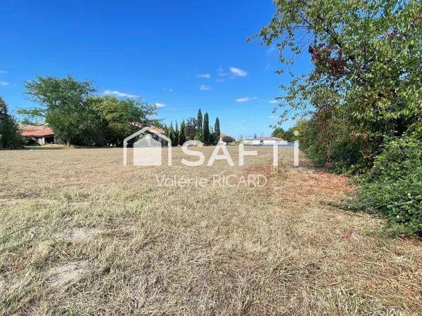 A Nègrepelisse terrain constructibles de 3 810 m²