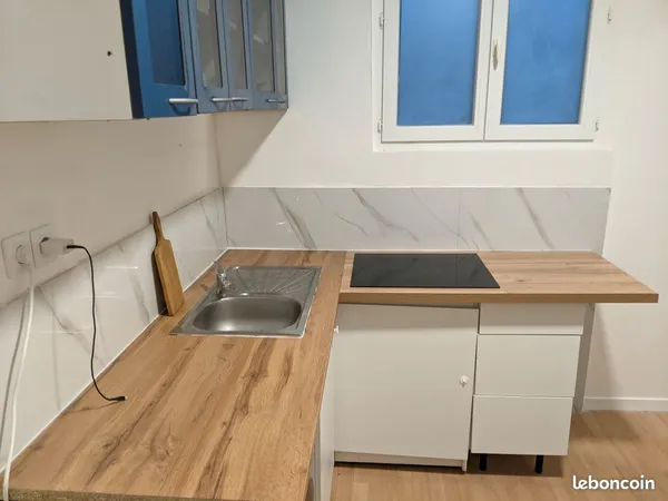 Studio à partager à Drancy - 350 / mois