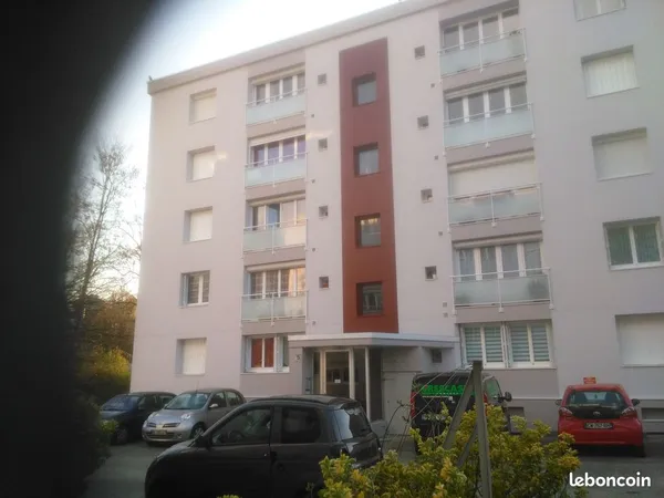 Loue T 3 VOIRON
