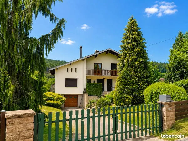 Maison familiale 155 m² - 5 chambres - Terrain 1 875 m²
