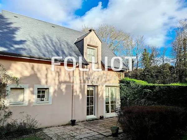 Maison Pont L Evêque 4 pièce(s) 84m2 avec jardin et garage