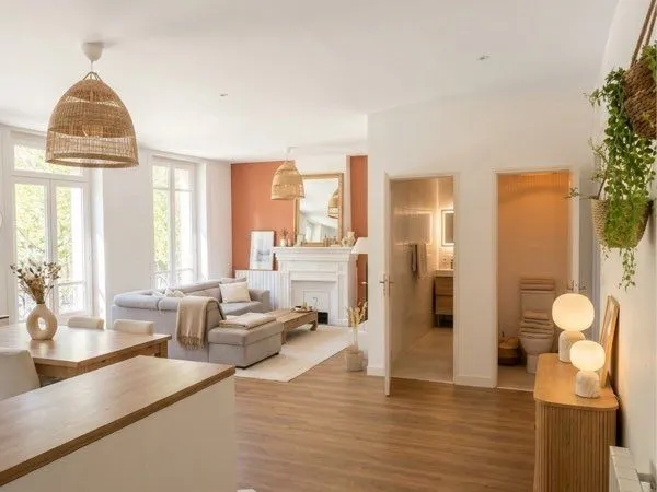 Appartement 122 m² entièrement rénové - Aucun travaux à prévoir - Secteur place Albert Thomas Saint-