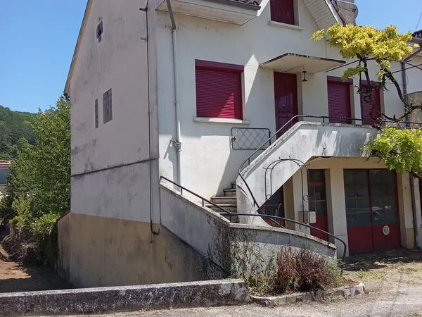 Location 46700 Duravel