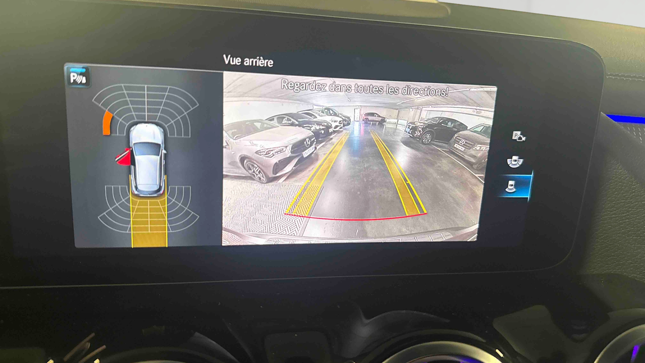 Mercedes GLA 200 d 8G-DCT — photo 15