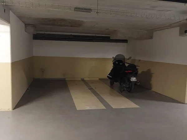Location parking rue Rostropovitch