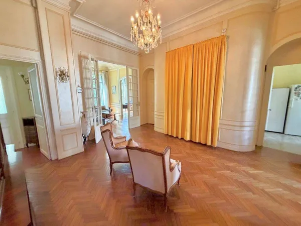 Appartement 5 pièces 170 m²
