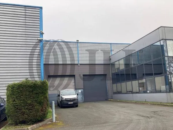 Entrepôt 5283 m²