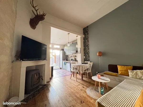 Bordeaux - Rare : appartement avec jardin privatif de 80 m²