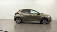Toyota Yaris 116h Iconic 5p — photo 4