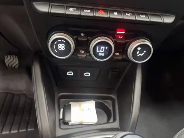 Dacia Duster eco-g 100 4x2 — photo 31