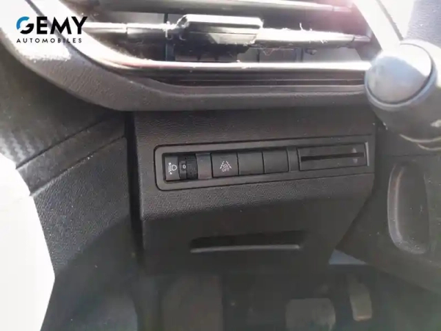 Peugeot 3008 puretech 130ch s&amp;s eat8 — photo 17